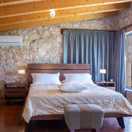 Dell Mar Stone House Villa *
