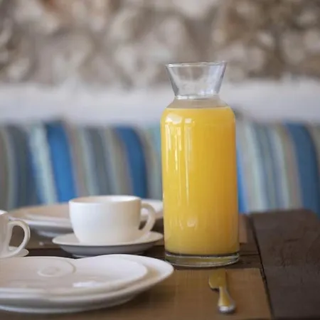 Dell Mar Stone House *