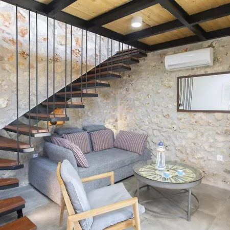 Dell Mar Stone House