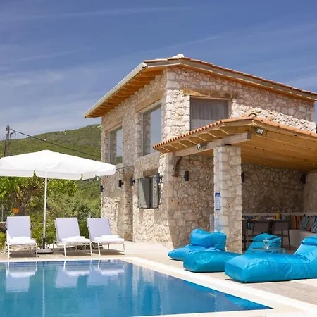 Dell Mar Stone House