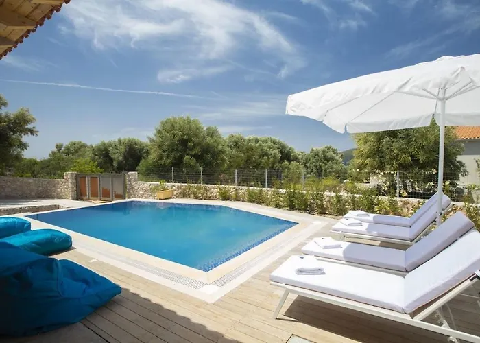 Dell Mar Stone House *