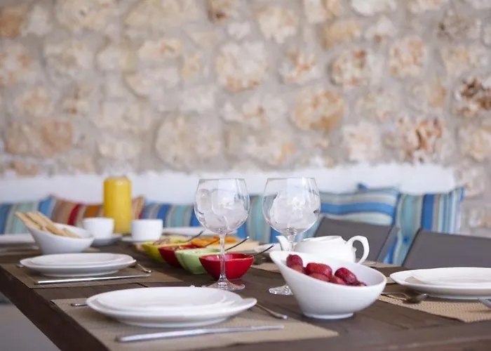 Dell Mar Stone House