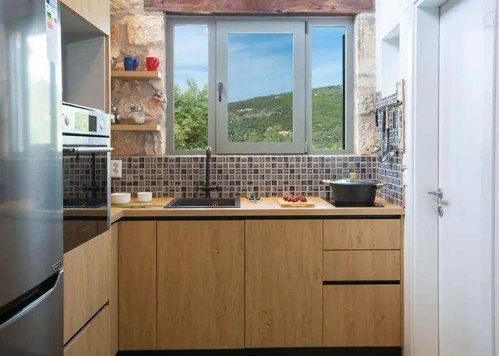 Dell Mar Stone House Evgiros