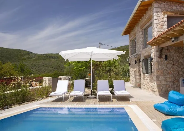 Dell Mar Stone House *